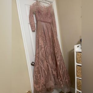 Hijabi friendly blush/baby pink long dress!